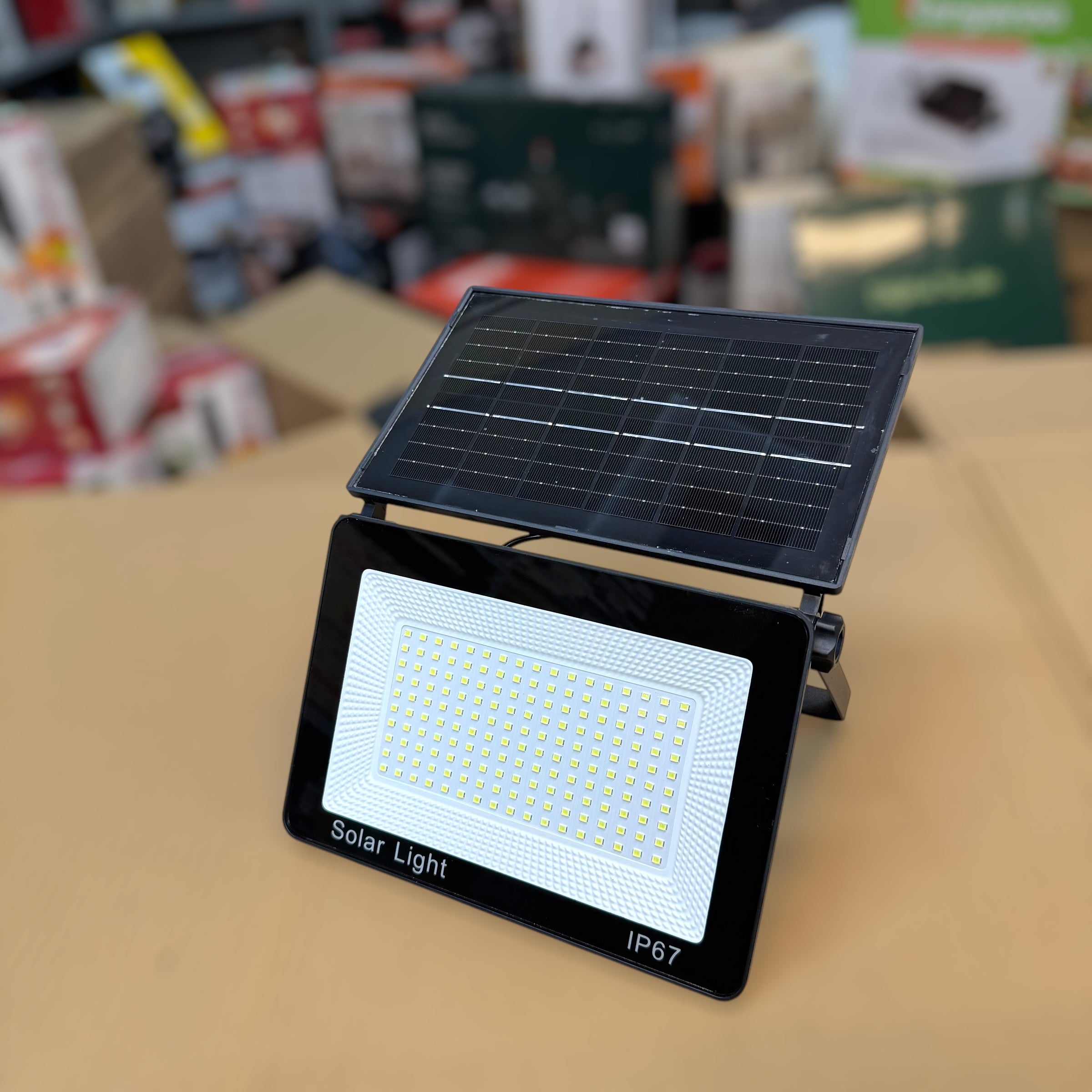 Coba 200W Solar Charging Wall Lamp